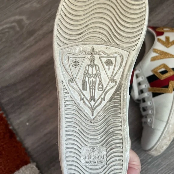 Gucci Ace Embroidered Love sneaker - Picture 5 of 6